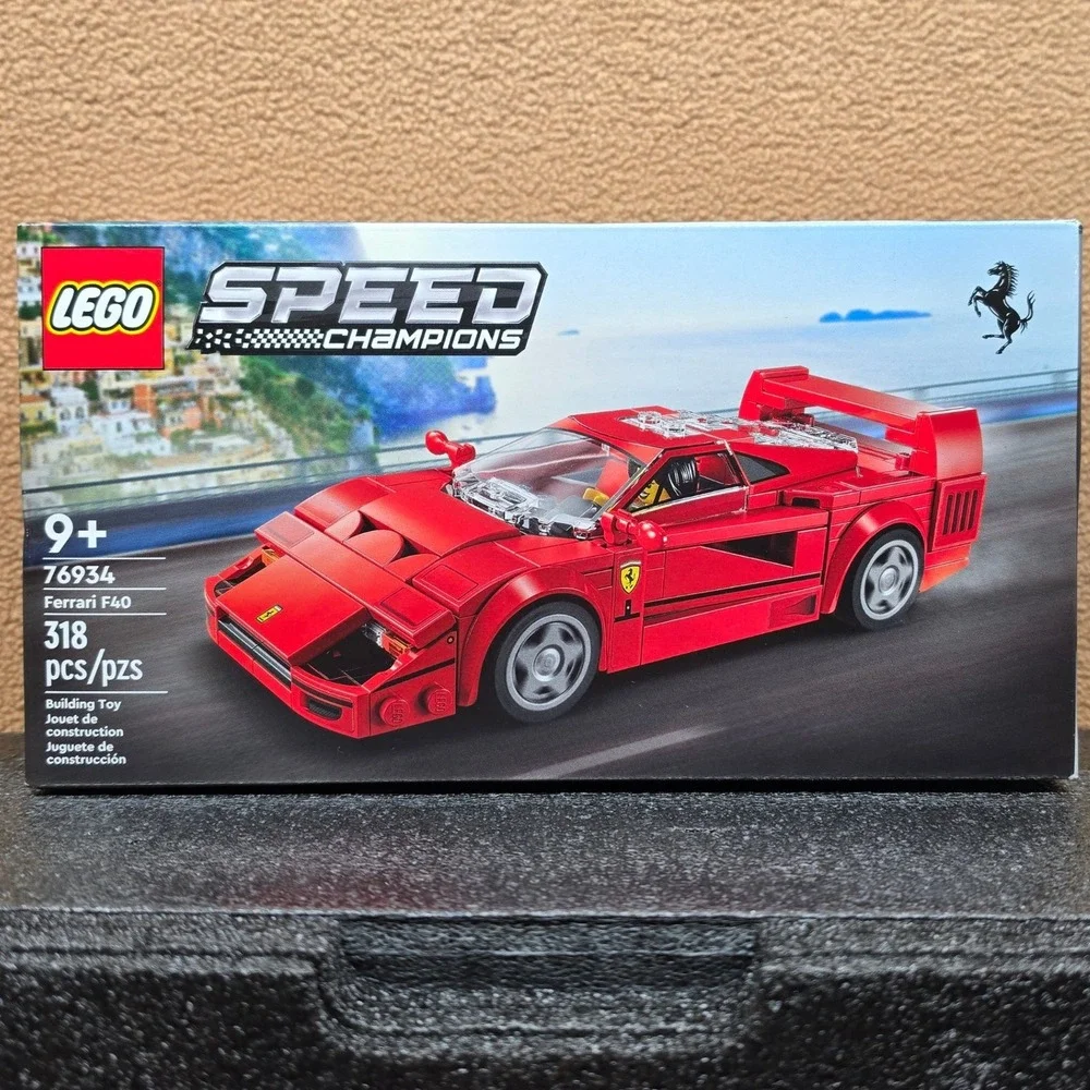 LEGO Speed Champions Ferrari F40 Supercar Building Set 76934 Red 318 Pcs New